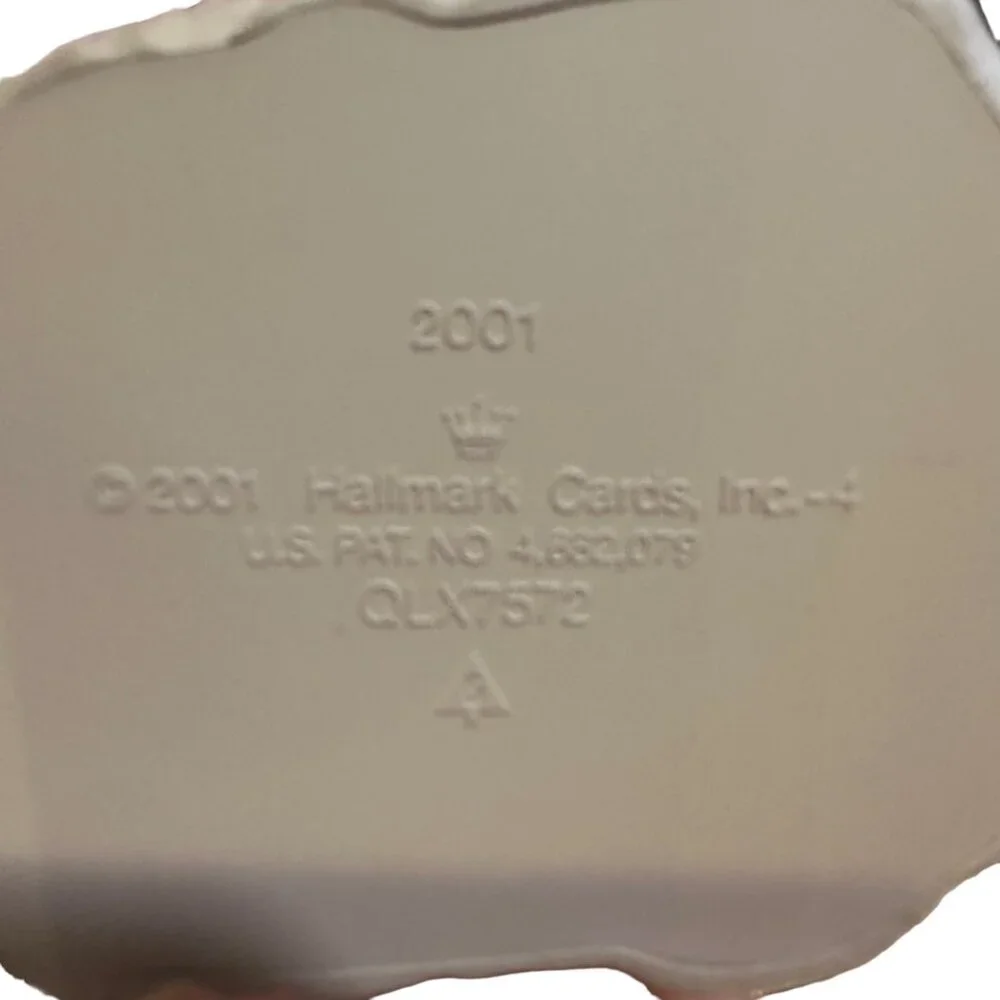 Hallmark Keepsake Ornament Lighthouse Lights Up Greetings 5th in Series 2001 - Picture 16 of 16